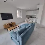 Beautiful New Palmtree Iv Apartment